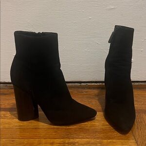 Mercedes Castillo Edie Women's Black Suede Leather Booties Size 5